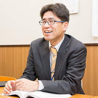 Kazuyuki Kondo　Principal / Office Manager