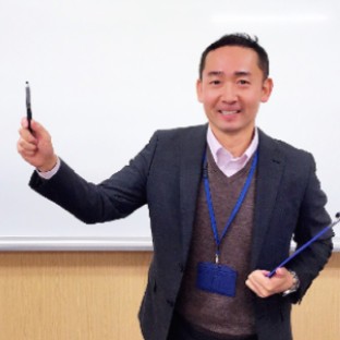 Satoshi Niitsu　Principal / Office Manager
